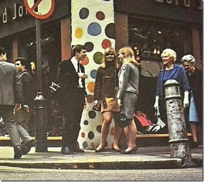 43 Carnaby Street 1968 - Global Tours brochure(1).jpg. Click on the picture to enlarge